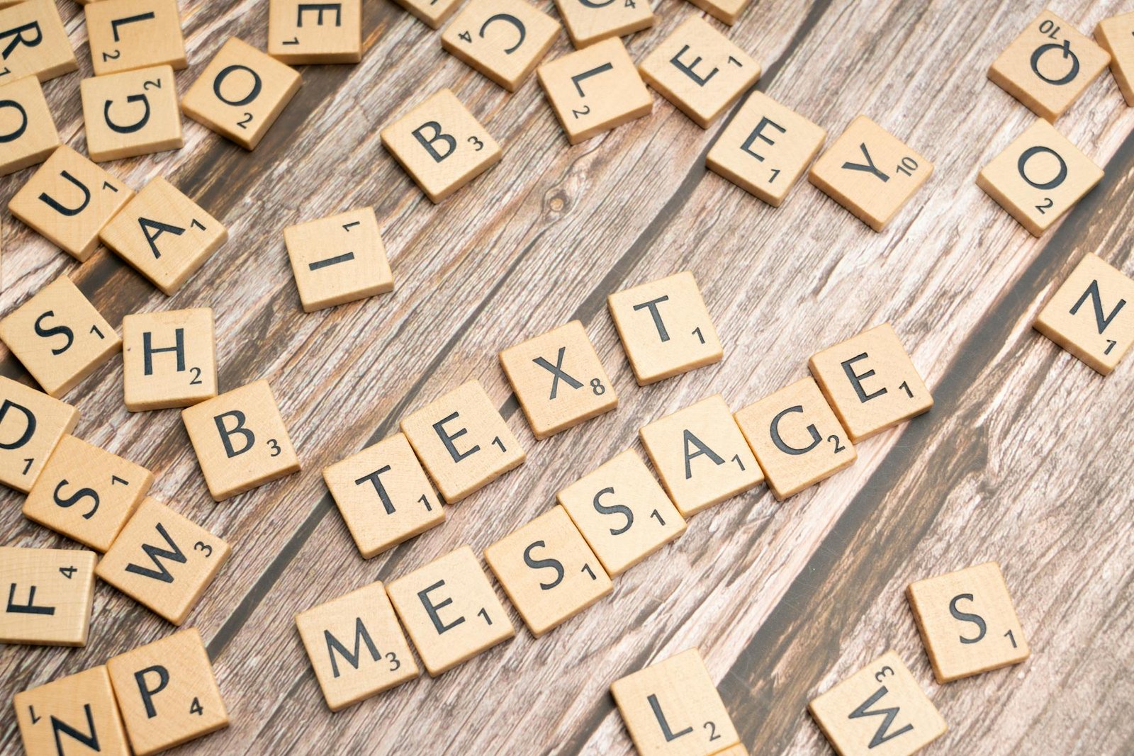 SMS AI Auto-Replies: Text Marketing Automation Guide [2026]